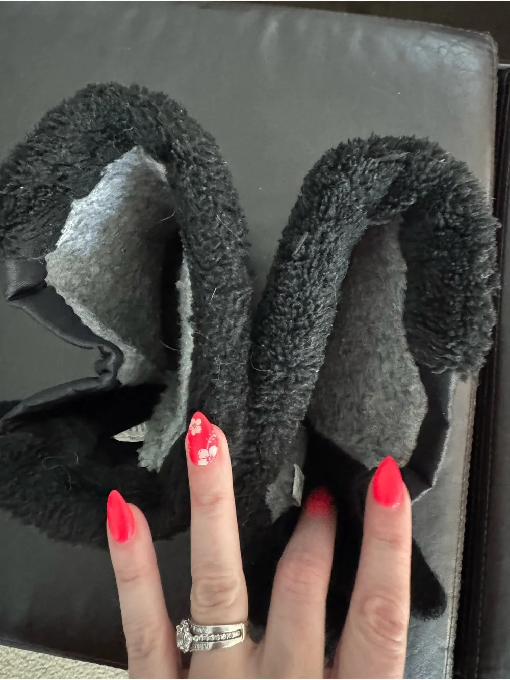 Women's Black Quilted Winter Snow Boots